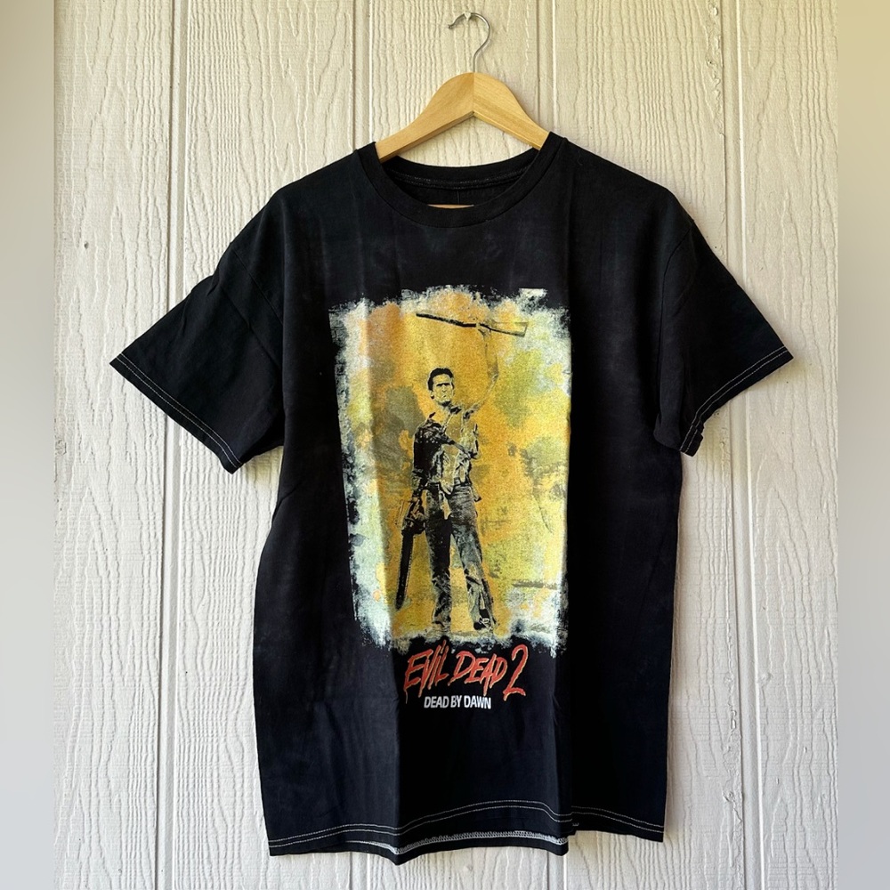Evil Dead 2 😱 Graphic T-Shirt
